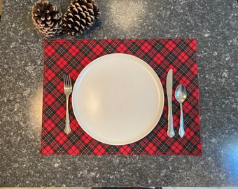 Christmas Placemats, Red Plaid Holiday Placemats, Christmas dinner placemats.
