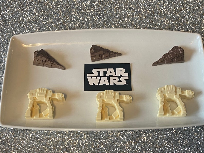 Doggie Chocolate Star Wars Star destroyer & AT-AT The image 1