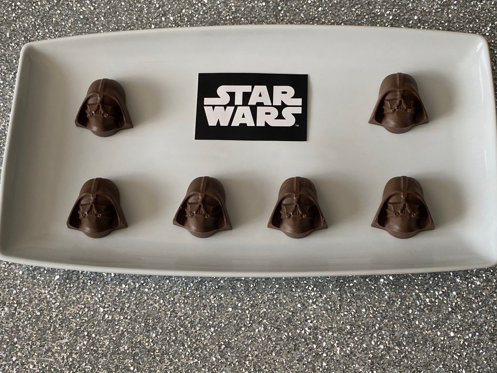 Doggie Chocolate Star Wars Star destroyer & AT-AT The image 1