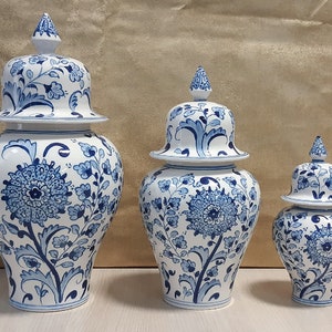 Handmade Ceramic Ginger Jar Set, Chinoiserie Set, Bleu Blanc Ginger Jar set