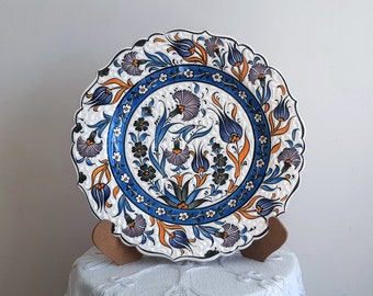Plato de cerámica turca hecho a mano: Cerámica decorativa floral de 26 cm