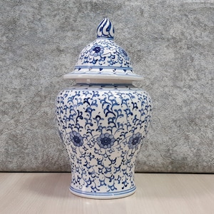 Turkish Hand Painted Ceramic Art Pottery Shah Jar Ginger Jar 24 cm of Length (9.4”) Blue and White