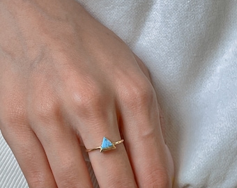 Blue turquoise ring, Triangle stone ring, Gold blue free size ring, Modern ring, Geometric ring, Bohemian jewellery, MR12