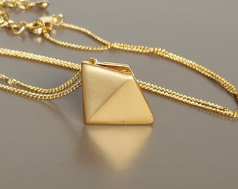 Rhombus charm necklace, Minimalist and delicate gold necklace, Charm necklace, Geometrical gold plated necklace, Gift for her, MN163