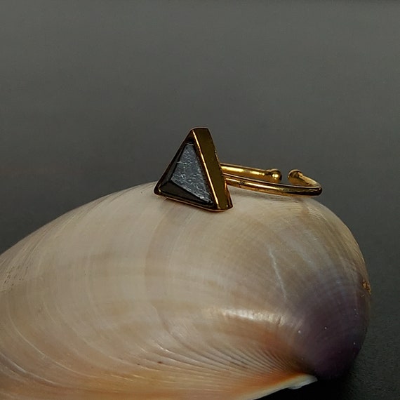 Black pyramid stone gold ring, Howlite marble ring, Geometrical free size ring/Toe ring, Simple stone ring, Minimalist jewellery, MR60