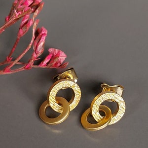 Gold circle in circle ear stud, Tiny rings ear studs, Geometrical earrings, Minimalist earrings, Gold plated gift earrings, ME12