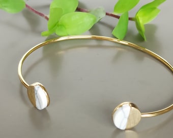 Gold bracelet, Full moon white howlite bracelet, White marble, Free size gold cuff bangle, Minimalist modern bangle, Gold plated brass, MB31