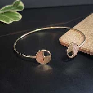 Gold wrist cuff, Wood and gold round ends bracelet, Free size gold cuff bangle, Minimalist modern bangle, Gold plated brass, MB46