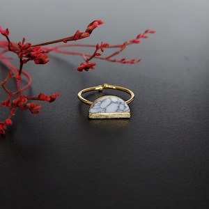 White howlite marble half moon gold ring, Stone ring, Open ended ring/Toe ring, Semi circle ring, Geometric ring, Minimalist jewellery, MR27