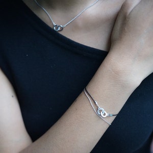 Circle in circle chain bracelet, Silver and black geometric bracelet, Delicate wrist chain, Rhodium polish bracelet, Gift bracelet, MB14
