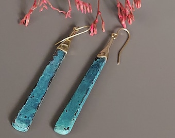Long patine dangler, Blue and gold ear dangler, Egyptian Drop and dangle, Gold plated brass, Modern earrings, Simple  ME40