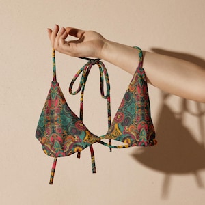 Emerald Nomad ~ Boho bikinitopp i återvunnen färg