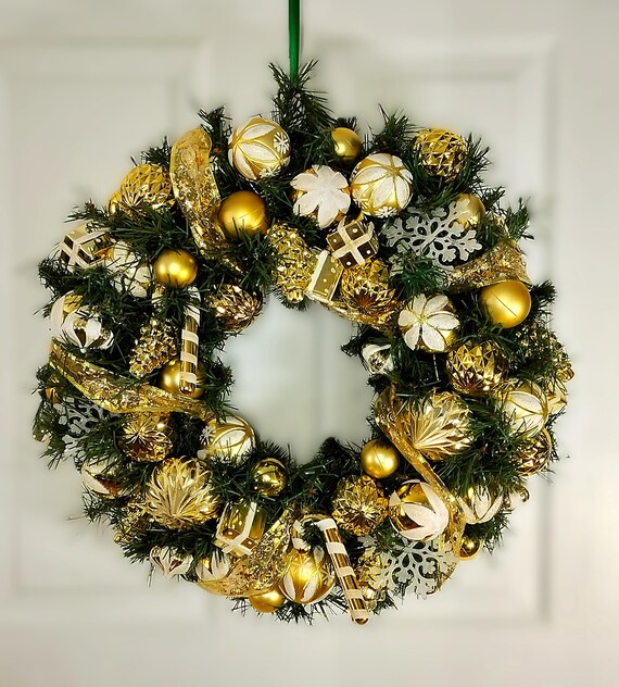 Gold and White Full Wreath