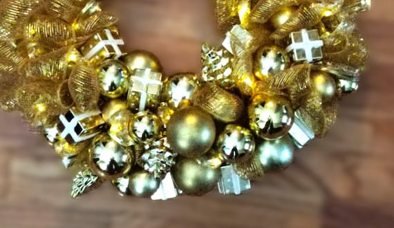 Golden Gifts Mesh Wreath