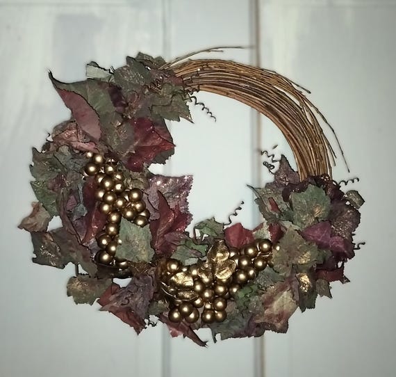 Grape Leaf Wreath 3/4 coverage