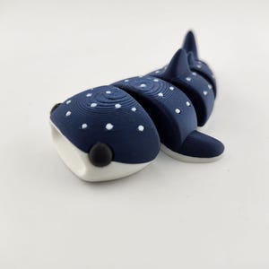 3D Printed Whale Shark, Sea Creature Figurine, Ocean Lover Gift, Underwater Animal Figure, Shark Lover Gift, Marine Life Art, Nautical Decor