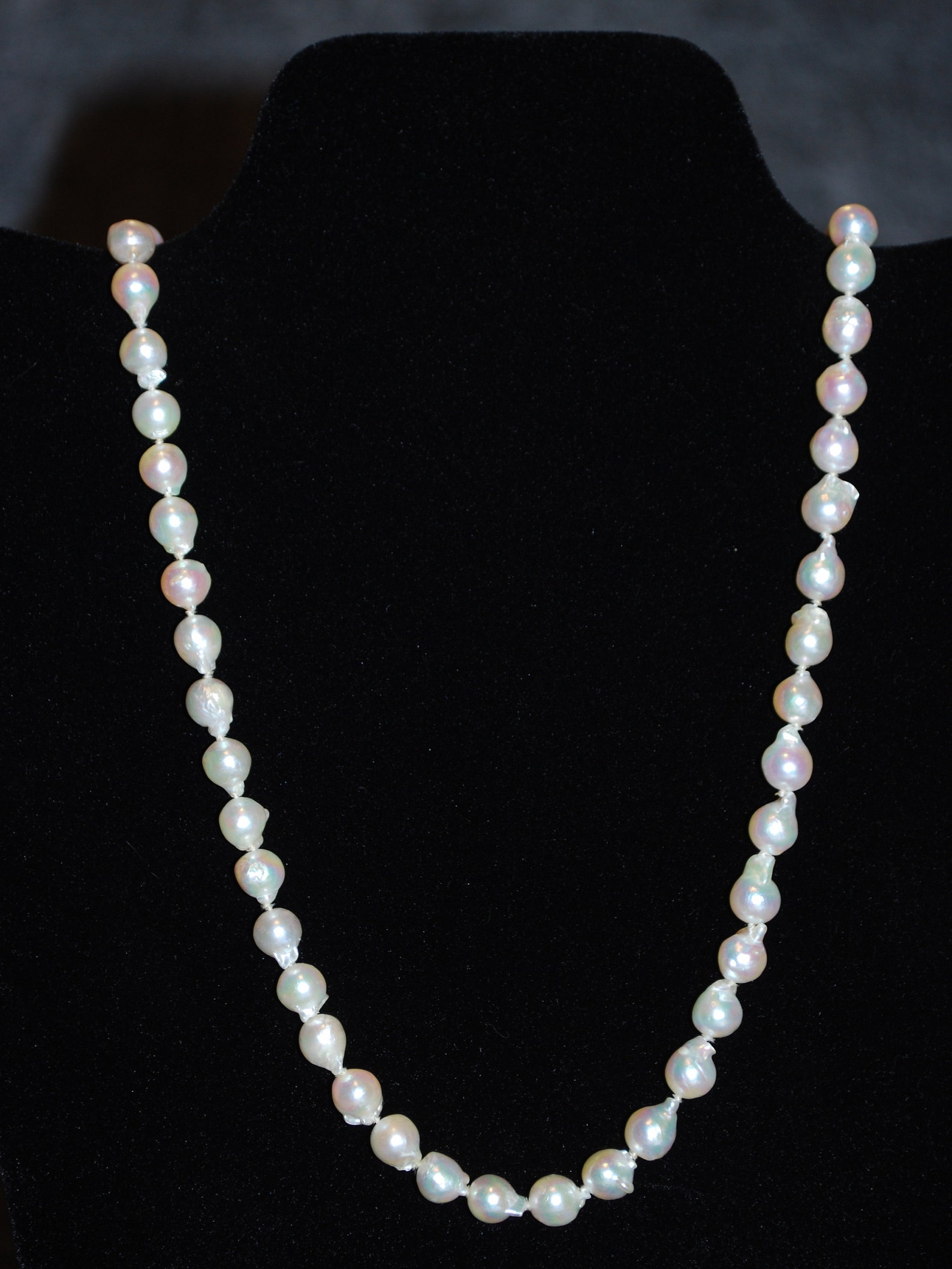 Vintage 26 inch Matinee Length Natural Baroque Pearl Necklace Etsy