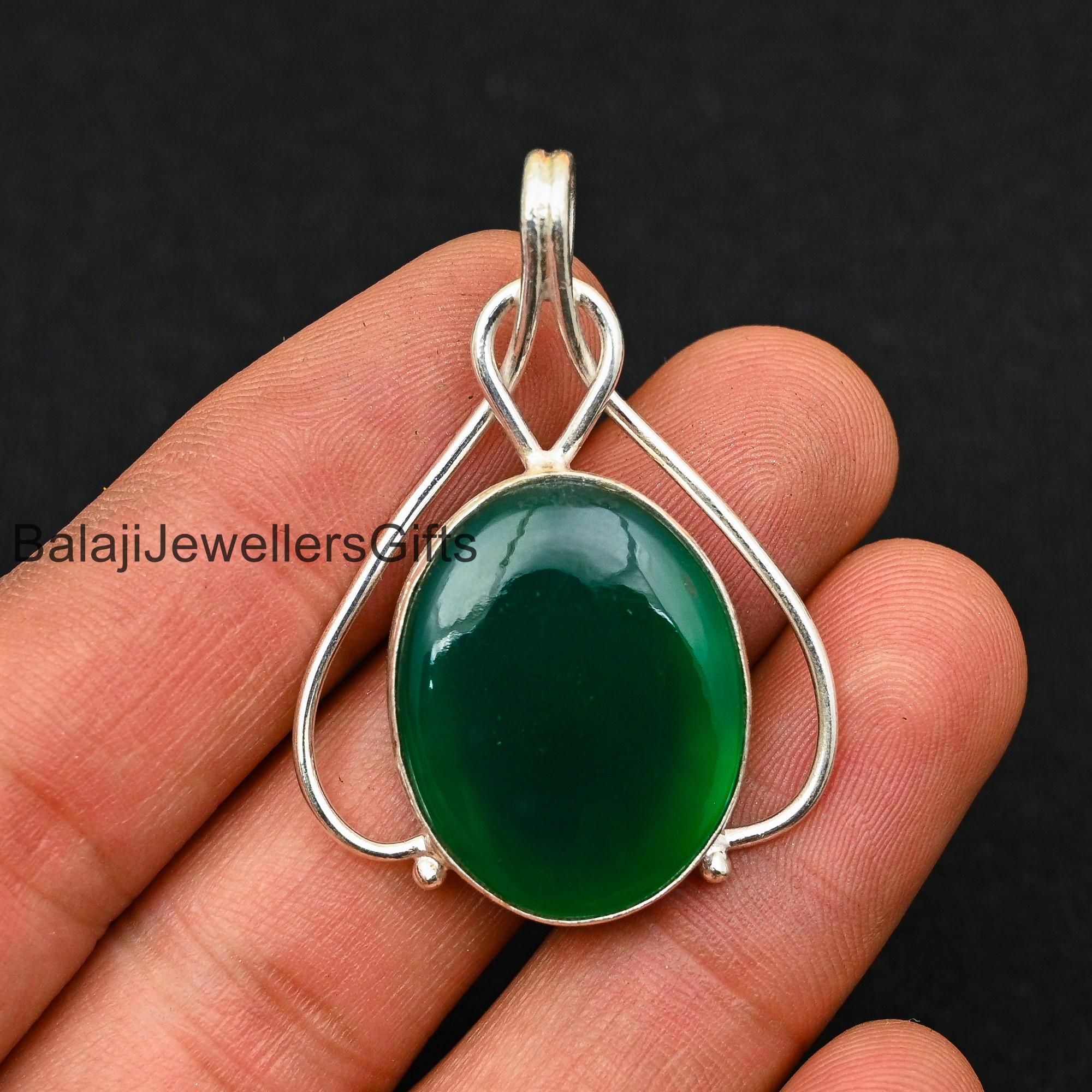 スワロフスキー✳️廃盤 boali antique green シルバー925 Handmade Green Onyx 925 Sterling Silver Pendant: Boho Hippie Style