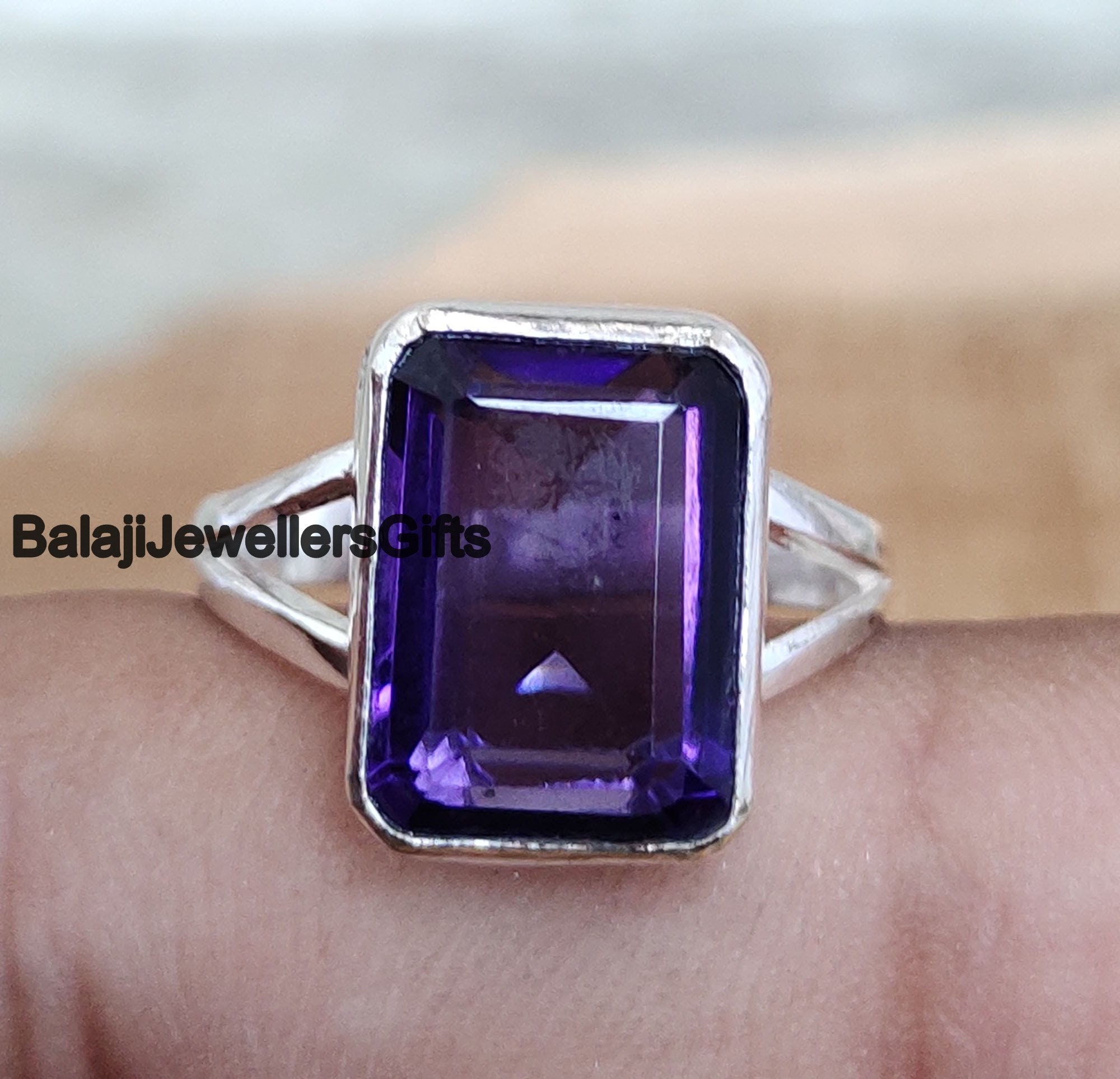 Bague En Argent Massif Avec Améthyste Rectangle Facettée Et Zirconiums - Taille 50 - Occasion