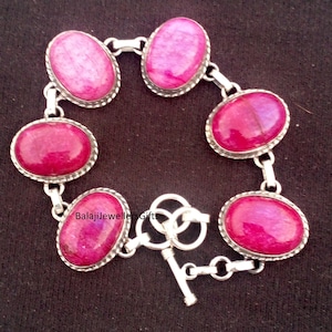 Indiase robijnrode edelsteenarmband, handgemaakte armband, 925 sterlingzilver, ovale armband, boho-armband, damesarmband mooie armband