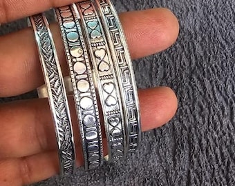 職人による手作りの925シルバー製バングル7点セット：エスニックな
