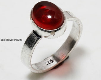 Anillo de granate, anillo llamativo, anillo de plata 925, anillo para mujer, granate natural, anillo delicado, anillo bohemio, anillo con piedras preciosas, joyería de granate, anillo único