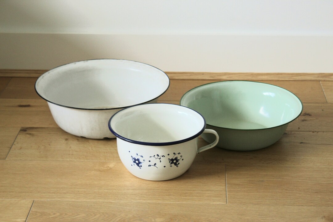 Vintage Enamel Bowl Rustic Enamel Wash Bowl Enamelware Etsy UK