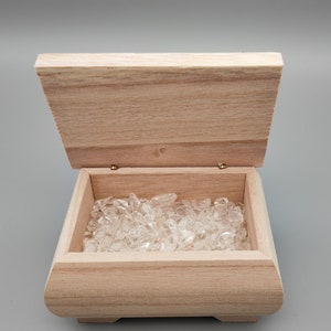 Bergkristall Ladesteine 200g in Holzkästchen Holzschatulle