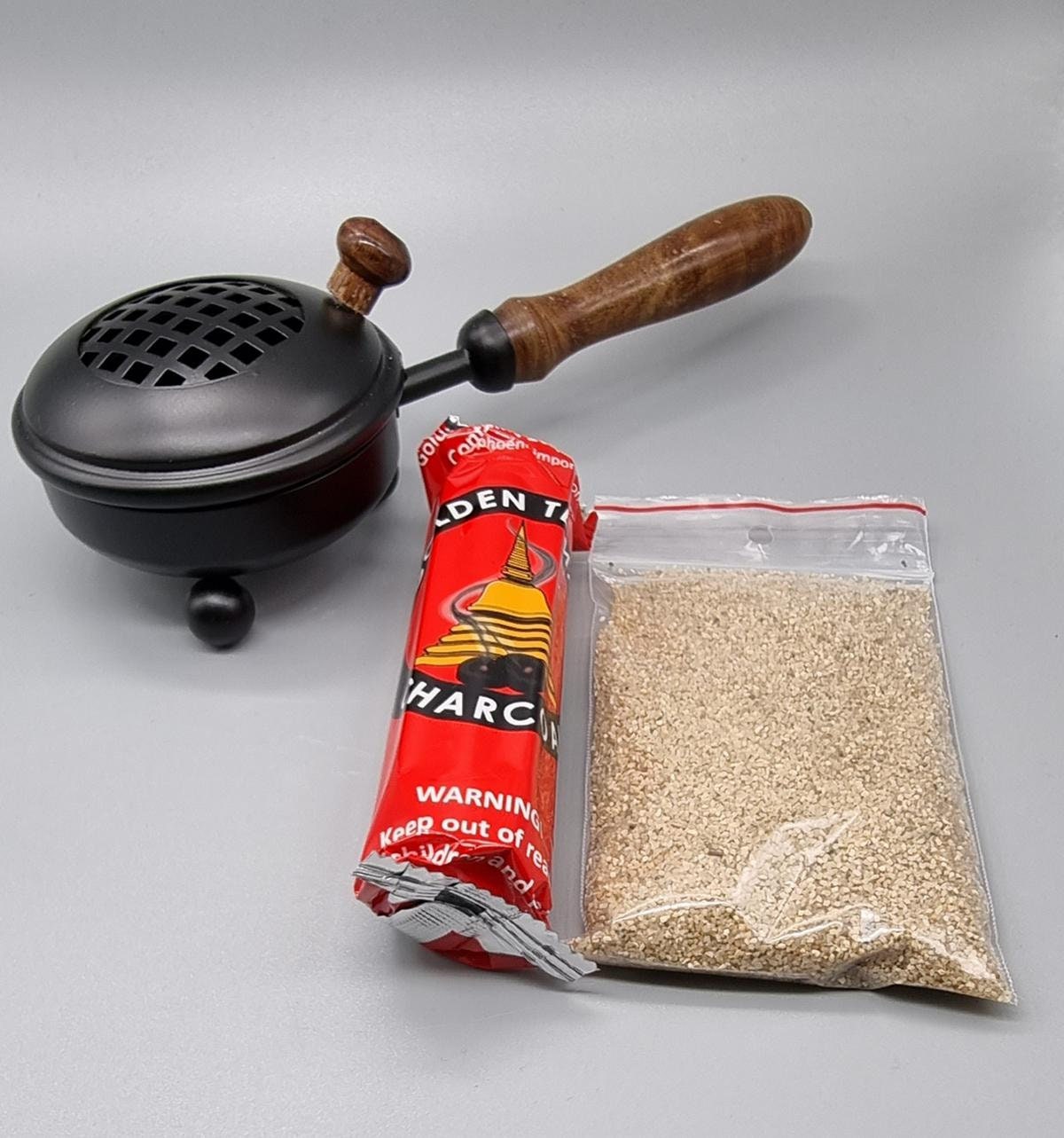smoking pan coal & sand