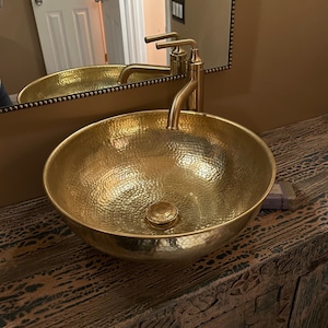Okrągła umywalka łazienkowa z mosiądzu szczotkowanego o grubości 16 mm, wykonana na zamówienie
