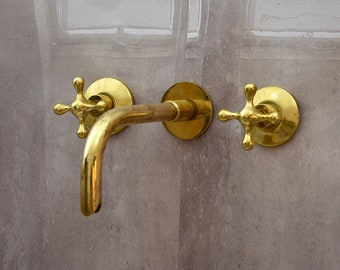 Robinet de salle de bain mural en laiton non laqué avec bec incurvé, robinet de baignoire mural