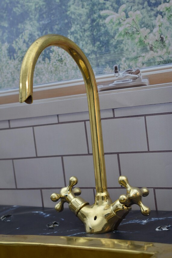 HOIGY Waschbeckenarmatur Schwarz-gold – Wasserfall Einhebelmischer Für 1-Loch Waschtisch
