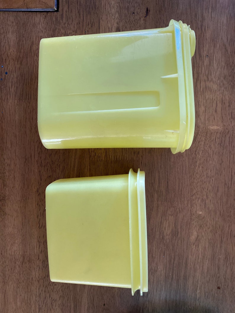 Vintage space saving Tupperware