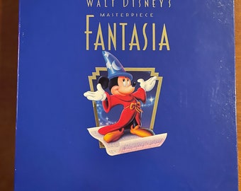 Walt Disney’s Masterpiece Fantasia Deluxe Commemorative Edition Box VHS, lithograph, books and CDs complete