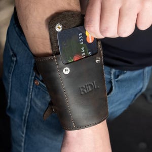 Personalized Leather Arm Wallet Cuff - Unique Father&#39;s Day Gift - Customizable Bracelet Wallet for Boyfriend, Husband, Brother