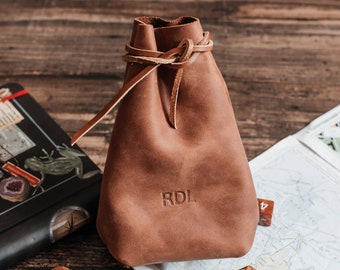 Customizable Leather Dice Bag - Handcrafted Medieval Pouch for Gamers and Adventurers - Personalized Gift for Special Occasions