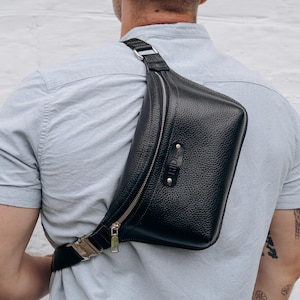 Personalized Leather Fanny Pack – Handmade Belt Bag, Crossbody Bum Bag for Travel, Unisex Hip Bag, Festival Waist Pack