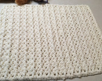 Easy V-Stitch Baby Blanket - Crochet Pattern