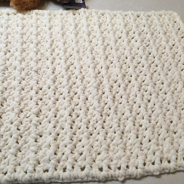 Easy V-Stitch Baby Blanket - Crochet Pattern