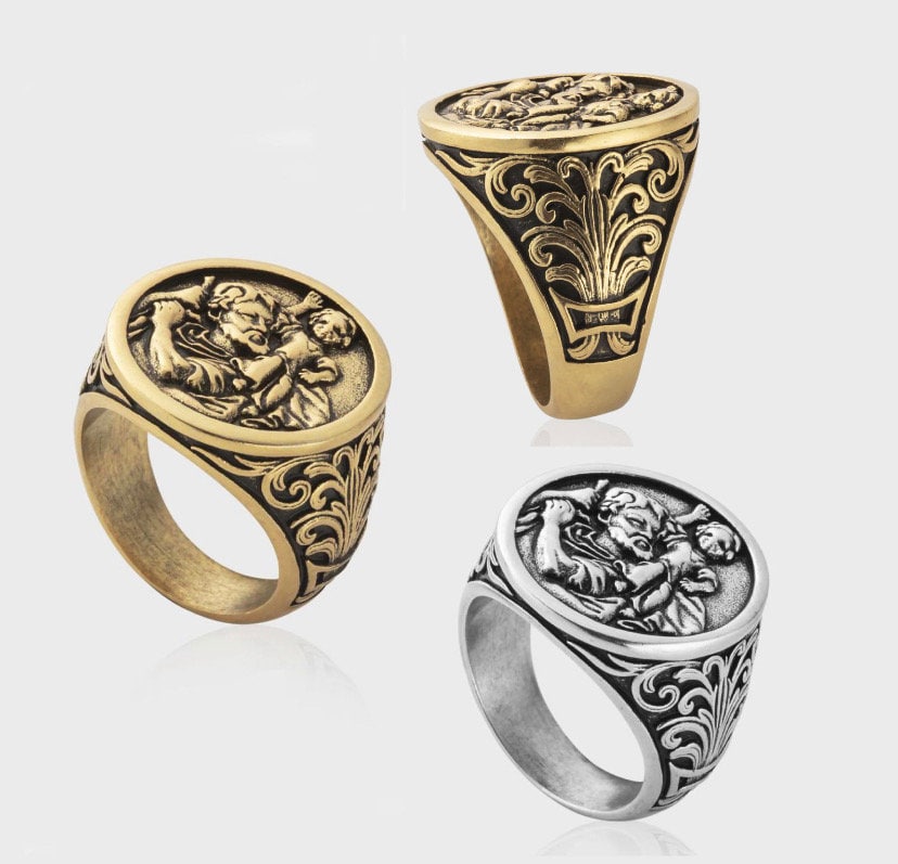 St Christopher Patron Saint of Travel Signet Ring - Gold - Luna & Rose  Jewellery