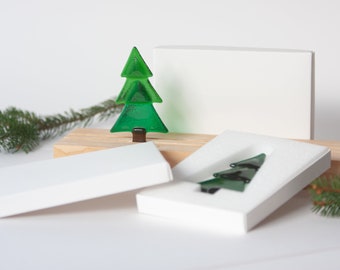 Tannenbaum aus Glas, Weihnachtsschmuck, Winterdekoration, Geschenkidee aus kleiner Manufaktur, inkl. Spende an soziales Aufforstungsprojekt