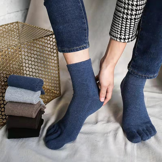 Beangstigend schuintrekken vrijdag Herenwollen teensokken dameswollen sokken extra dikke warme - Etsy Nederland