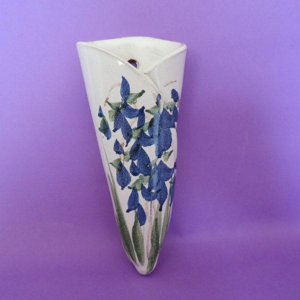 Irish Judy Greene studio pottery floral wall pocket, wall décor, country cottage décor, interior décor, Irish hand made pottery from Galway