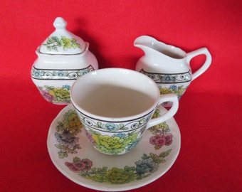 Vintage B H Grindley buntes Set aus Teetasse, Untertasse, Milchkännchen und Zuckerdose in Sandringham Blumenmuster