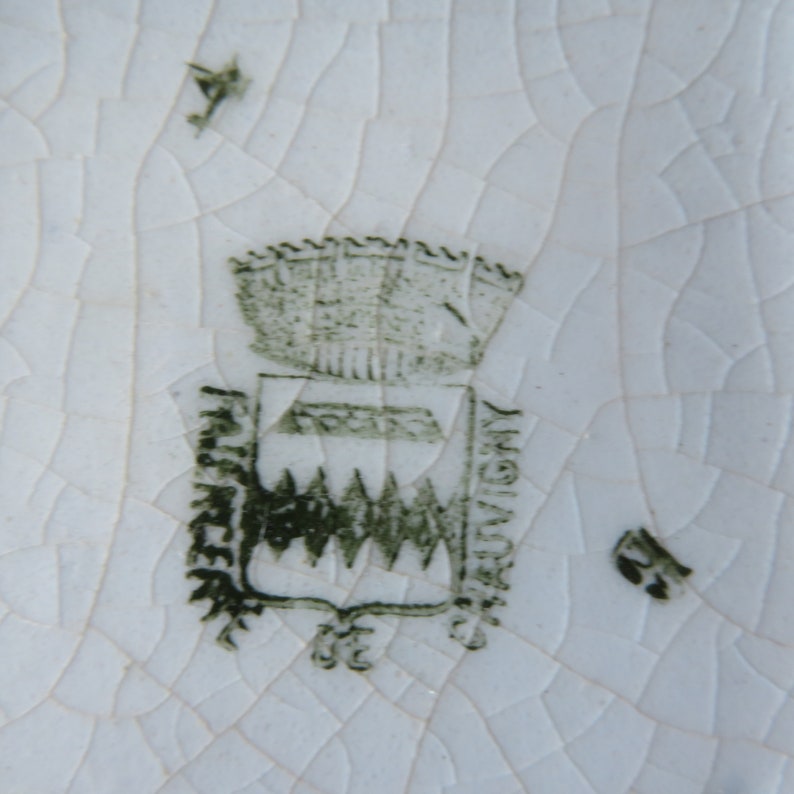 Französische Faiencerie de Chauvigny graduierte Krüge mit rautenförmigen Deckeln und Jugendstilmuster, französisches Landhausgeschirr Bild 2