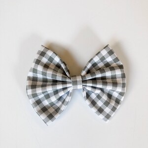 Kokarda jesienna | Kokarda w szarą kratkę gingham | Kokarda w kratkę gingham | Neutralna kokarda do włosów | Duża kokarda dla dziewczynki | Duża kokarda dla malucha | Kokarda do włosów | Akcesoria do włosów