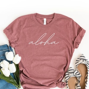 Aloha Shirt, Hawaii Shirt, Aloha Tshirt, Hawaii trip tee, Hawaii family vacation, Aloha vneck vintage, for women, Hawaii Youth Tee Unisex afbeelding 1