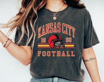 Kansas City Chiefs Retro Style Shirt Crewneck,Vintage Kansas City Football Shirt, Kansas City Shirt, Sunday Football, NFL Tee, Comfort Color