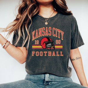 Kansas City Chiefs Retro Style Shirt Crewneck,Vintage Kansas City Football Shirt, Kansas City Shirt, Sunday Football, NFL Tee, Comfort Color