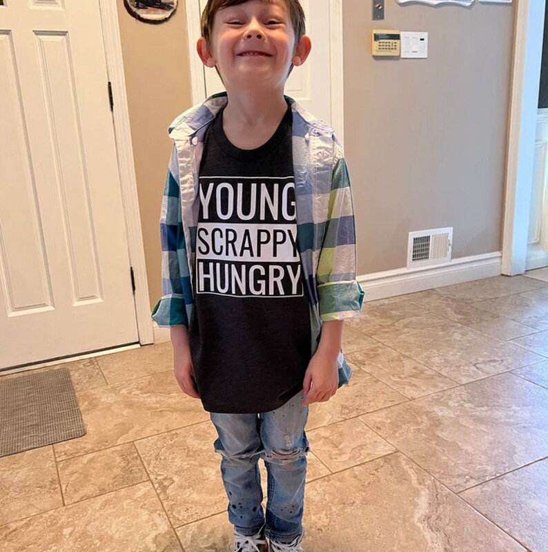 Young Scrappy Hungry Shirt, Hamilton Shirt Kids Young Scrappy Hungry Boys Shirt, Gift for Hamilton Fan, Unisex & Kids Shirt, Funny Tee, Gift bild 2